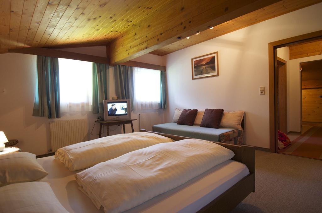 Dreilaenderhaus Apartment Westendorf Room photo